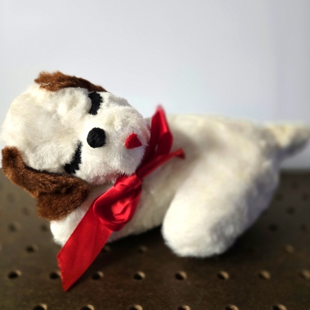 Vintage JERRY PETS sleeping Dog